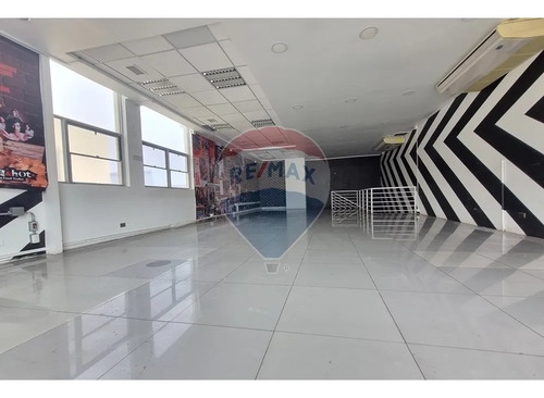 Local Comercial Arriendo