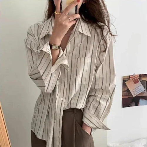 Camisa De Manga Larga Con Botones A Rayas Para Mujer