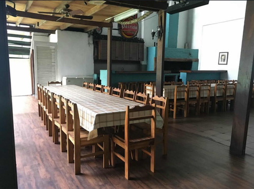Salón Para Cumpleaños Con Cancha De Futbol 5