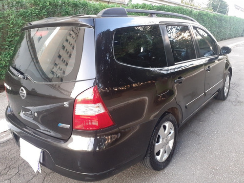 Imagem 4 de 11 de Nissan Grand Livina 2012 1.8 S Flex 5p