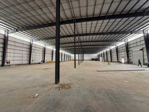 Excelente Nave Industrial Y Logística A Estrenar En El Parque Industrial Ruta 6