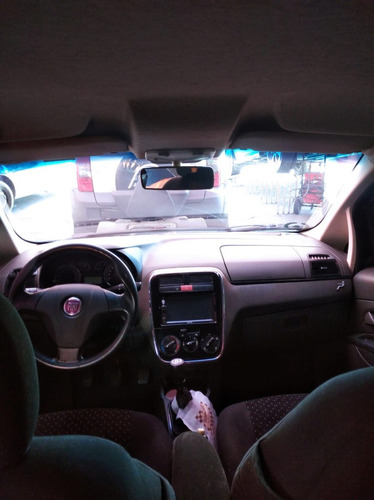 Imagem 4 de 4 de Fiat Punto