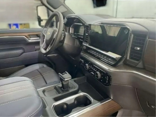 Chevrolet Silverado 5.3 V8 High Country