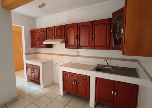 Casa En Venta De Dos Niveles Ubicada La Nueva Luneta, Zamora Michoacan