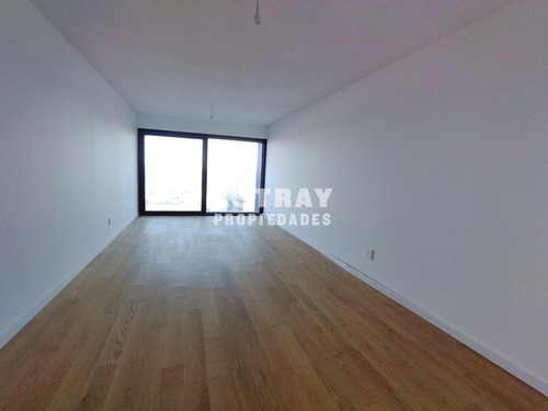 Venta Apartamento 2 Dormitorios Malvin, Montevideo Ref.: 757 (ref: Ast-3396)