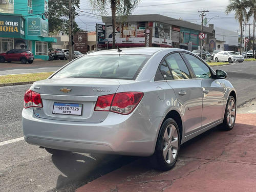 Imagem 4 de 9 de Chevrolet Cruze 1.8 Lt 16v Flex 4p Manual