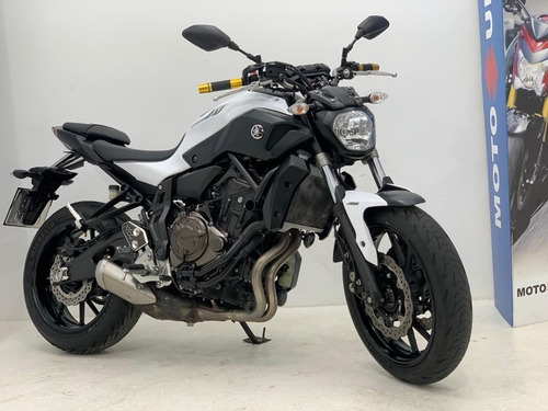 Imagem 4 de 12 de Yamaha Mt07 2018 Abs