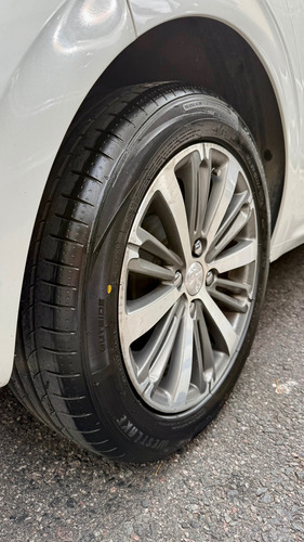 Peugeot 208 1.6 Feline Tiptronic