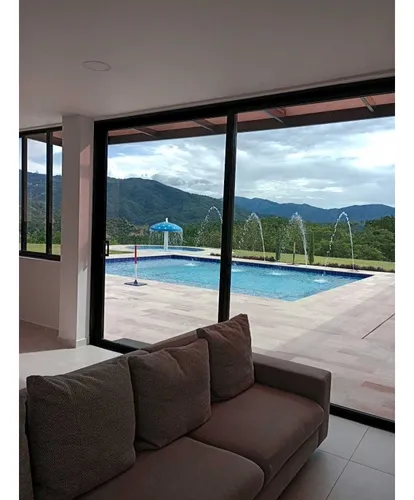 Finca Moderna En Sopetran En Venta