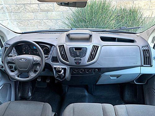 Ford Transit 2.2 Pasajeros Larga Techo Alto Custom Mt