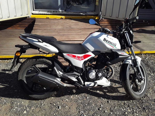 Imagen 2 de 16 de Benelli Tnt150