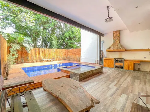 Casa En Arriendo En El Tesoro. Cod A775996