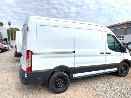 Imagen 18 de 22 de Ford Transit Furgon Medio Techo Elevado 0 Km 2022
