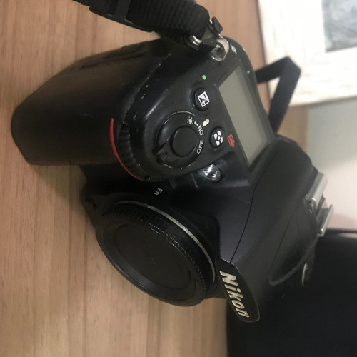 Camera Nikon D7000