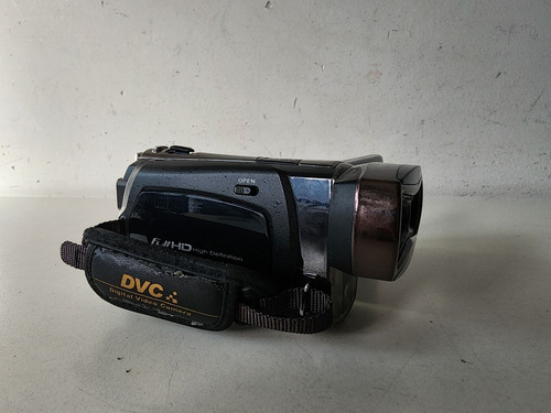 Imagen 6 de 9 de Camara 3d Handycam Dxg 5f9 Fhd Con Accesorios