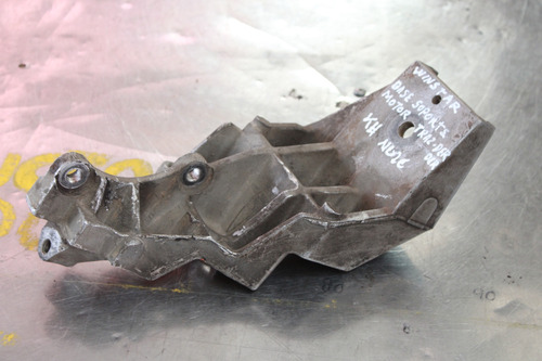 Base Soporte Motor Trasero Der Der Windstar 1f2p-7e235 K#538 (Usado)