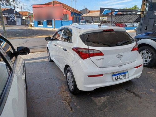 Imagem 4 de 8 de Hyundai Hb20 1.0 Unique 12v Flex 4p Manual