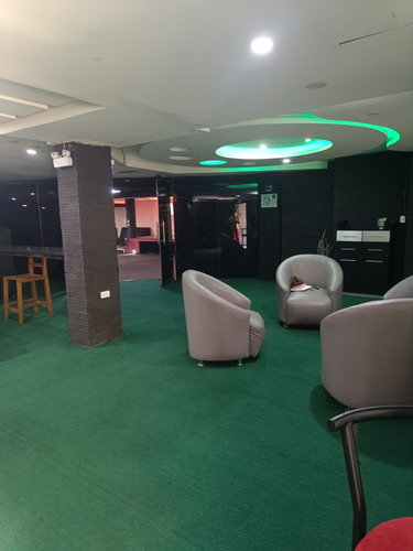Altamira, Venta Hermoso Local , Ubicación Perfecta Para Un Restaurante, Discoteca, Concesionario De Autos Etc