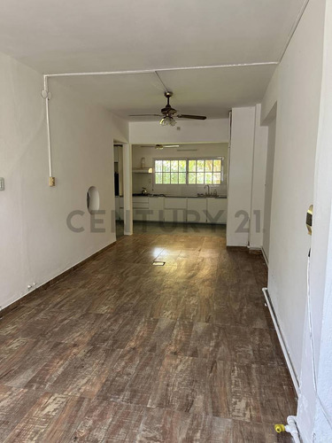Casa Remodelar En Venta En Gonnet, 16 Bis 487 Y 488