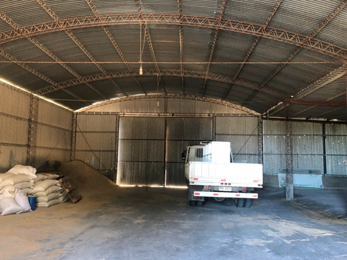Gran Ubicación!! Venta De Galpón De 400 M2 Y Oficinas A Metros De Ruta 1, Ecilda Paullier.