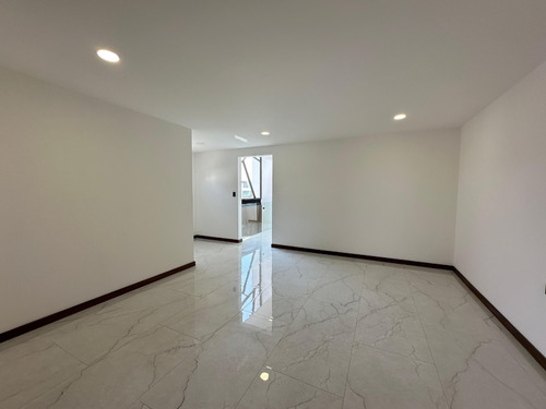 Casa En Venta Lomas De Angelopolis 2 Parque Lisboa Con Cancha De Paddle