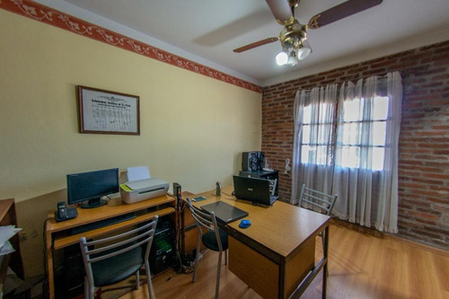 Dúplex En Venta En La Plata, 3 Dormitorios
