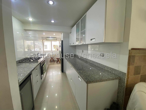 Venta De Apartamento Bello Monte 97m2 2h 3b 2p