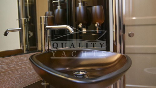 Imagen 10 de 12 de Yate Azimut 64 Barco