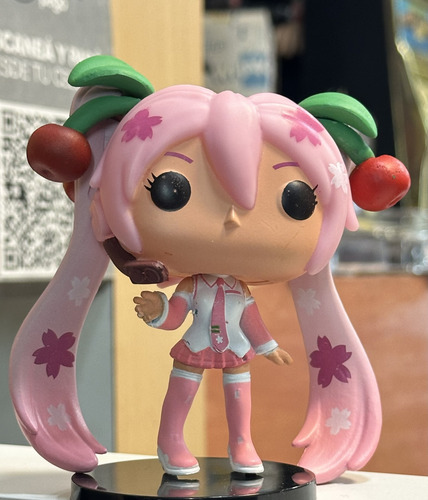 Figura De Accion Vocaloid Sakura Miku. 10cm Coleccion