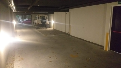 Cochera Cubierta En Pb - Dueño Directo, Sin Comisión