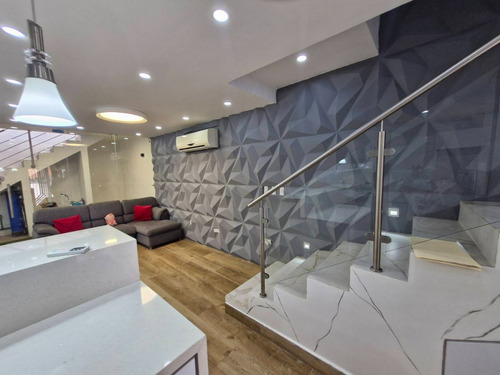 Townhouse En Venta En San Diego - Wc