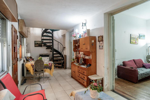 Ph En Venta - 4 Dormitorios 2 Baños - 147mts2 - Lomas De Núñez