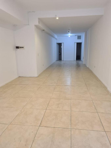 Imagen 3 de 16 de Local Con Renta, Excelente Zona, Oportunidad!!! Pacheco De Melo 2800 - Palermo