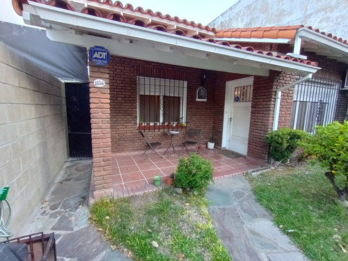 Venta Ph/casa 2 Dorm Con Patio Y Jardin Frte Excel