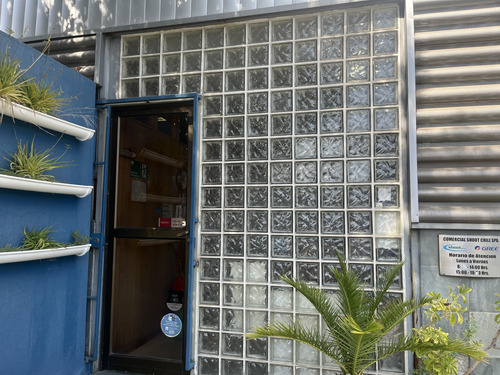 Benta Bodega La Reina 1375 M2 Y 990 Ms Construidos