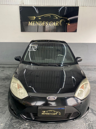 Imagem 3 de 12 de Ford Fiesta Sedã