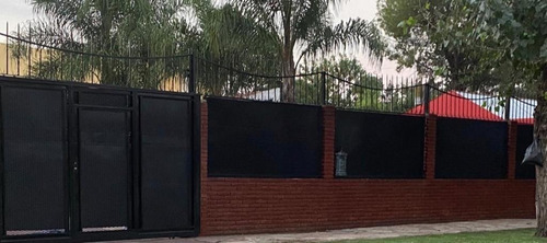 Casa Quinta 3 Amb Con Piscina, A Dos Cuadras De Acc Oeste. Villa Tesei