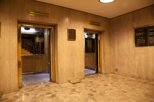 Imagen 7 de 21 de Elegante Oficina En Edificio Seguro - Acceso 24hrs
