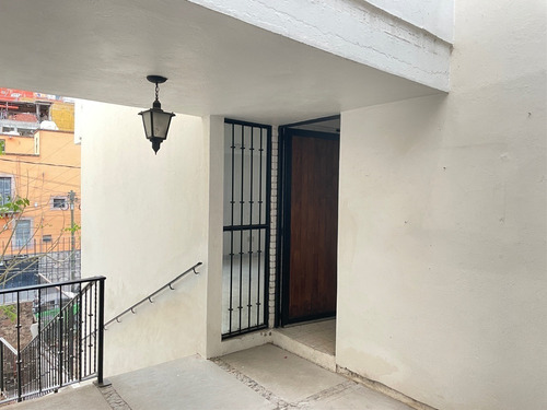 Imagen 6 de 22 de Casa En Renta Calle Alhóndiga
