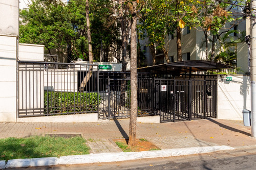 Apartamento De 2 Dormitórios E 1 Vaga Próximo Ao Metrô