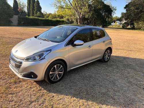 Peugeot 208 1.6 Feline Tiptronic