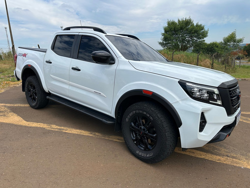 Nissan Frontier 2.3 Pro-4X Cab. Dupla 4X4 Aut. 4P