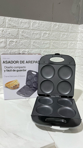 Tostiarepa Tosty Arepa De 4 Cavidades Sujoya