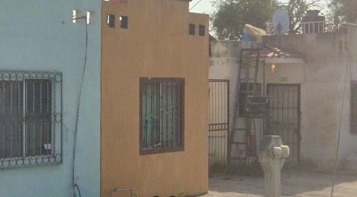 Casa En Remate-cto Chimbote, Hacienda Santa Fe, Tlajomulco De Zuñiga, Jalisco. -jcbb9
