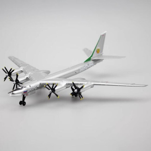 Modelo De Avión Bombardero De Tu-95 A Escala 1:200 Rusia