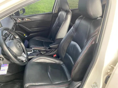 Mazda 3 2.0 Touring