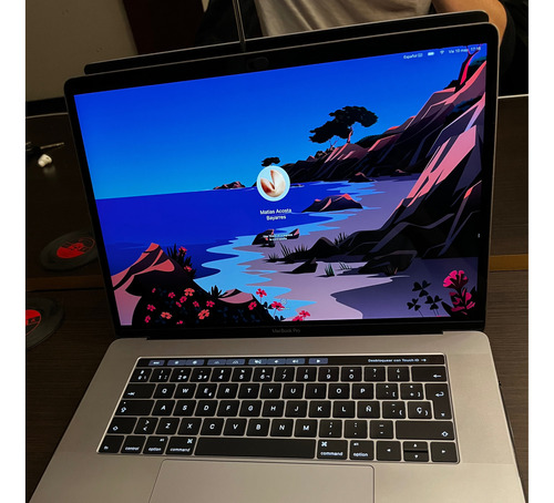 Apple Macbook Pro 15  I7 2016 256ssd