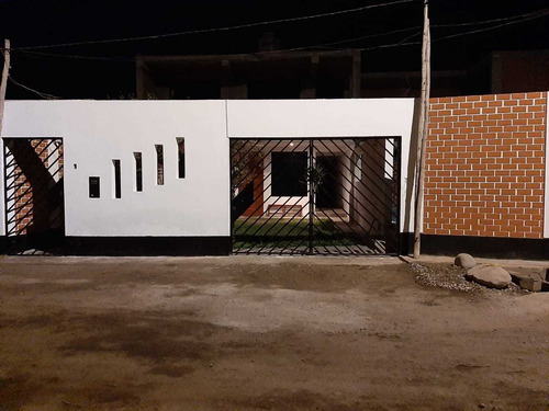 Imagen 1 de 13 de Hospedaje Bungalow Casa De Campo Cerca A Lunahuana (pacarán)