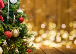 Árboles y Adornos de Navidad