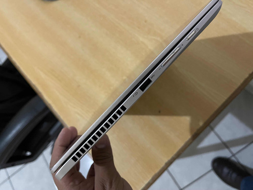 Laptop Asus 2 En 1 (Usado)